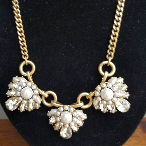 J Crew Chunky Statements Necklace Rhinestones with Faux Pearls - Picture 1 of 9